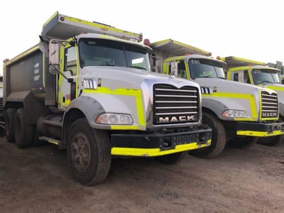 Camión Tolva Mack 15m3
