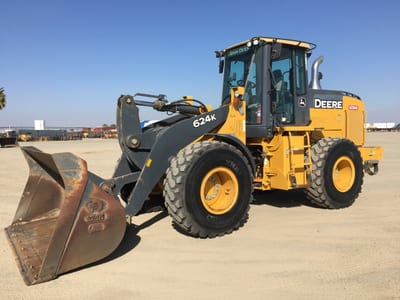 Cargador Frontal John Deere 624K