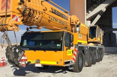 Grúa Movil Liebherr 250 ton
